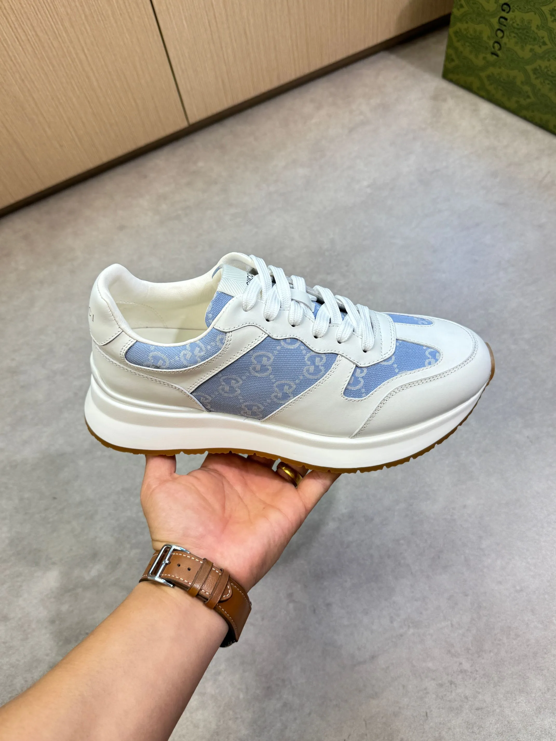 Men's shoes 💰800 [Gucci] Gucci - High-end quality original single casual sports shoes - Upper: 🔝 Nappa calfskin, brand totem cloth, tongue cloth label, heel silk screen brand LOGO - Lining: water-dyed cowhide - Outsole: ultra-light T men's shoes 💰U·Rubber; two-color molded outsole -Super high quality control·Fine workmanship: highlighted (high-end·luxury·grade) -Size :38-44 (45, can be customized)·GC0372